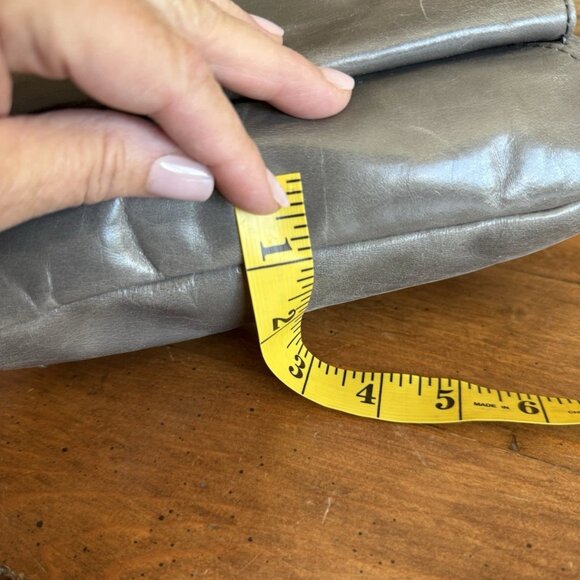 The Sak Leather Purse - Picture 16 of 16